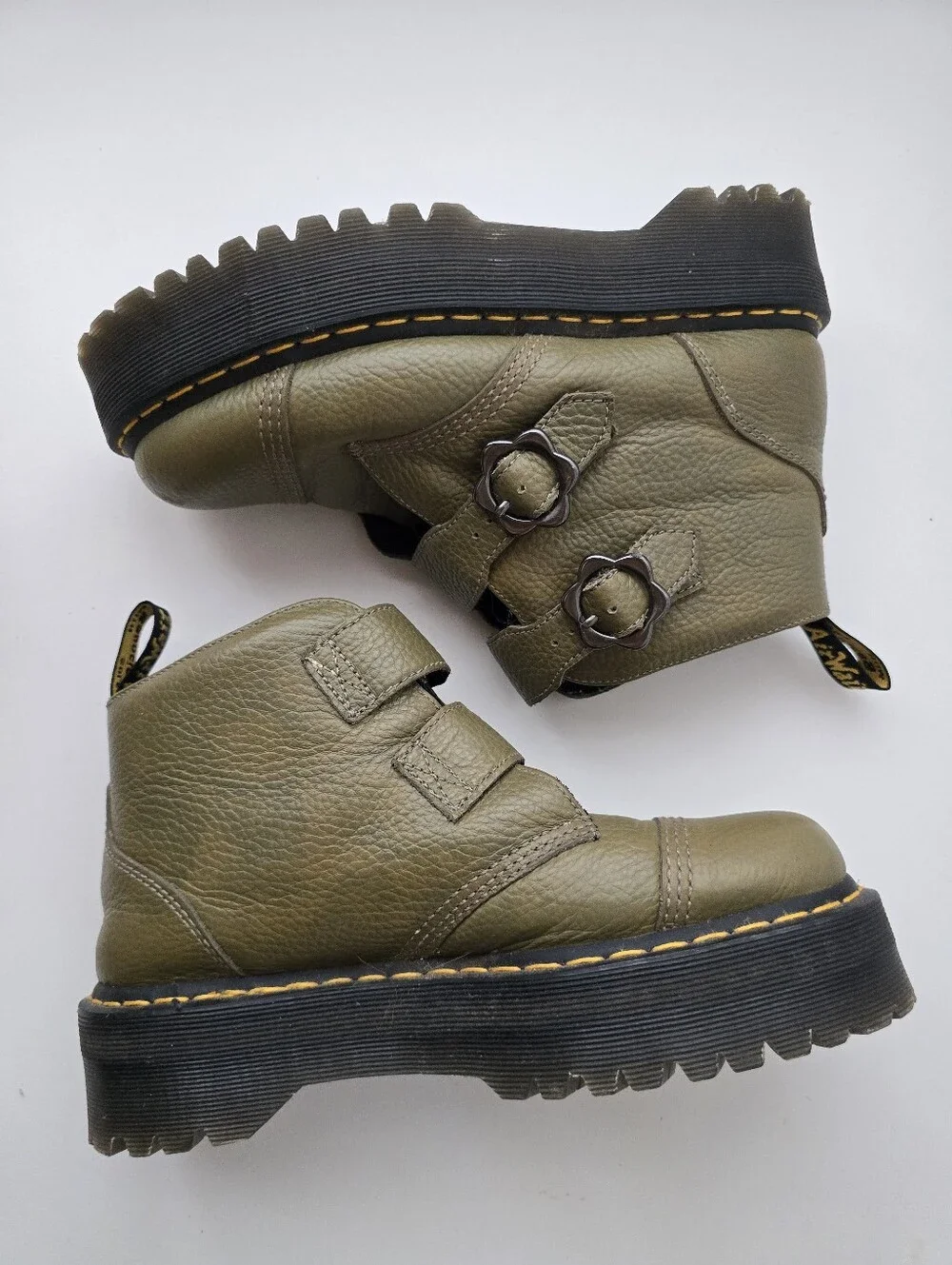 Dr. Martens Devon Flower Buckle Platform Boots Khaki Green US 10